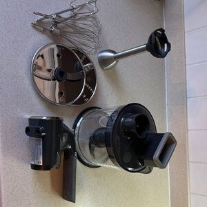 Pampered Chef Black and Silver Kitchen Tool Set